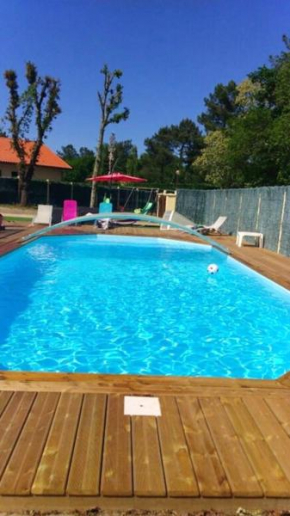 Villa de 4 chambres avec piscine privee jardin clos et wifi a Escource